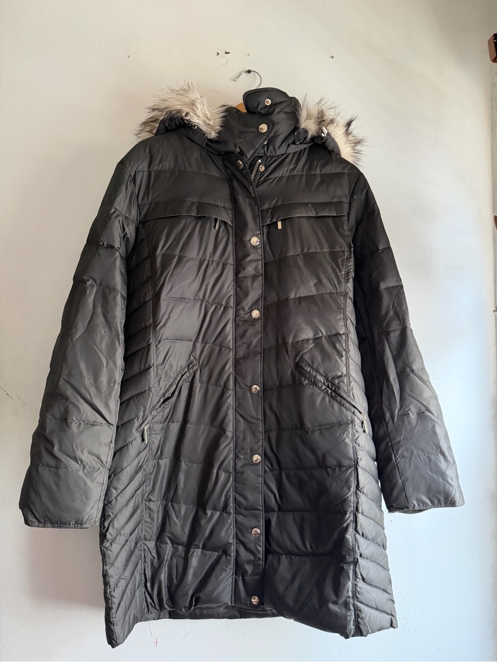 MICHAEL Michael Kors Black Long Puffer Coat with Faux Fur Hood